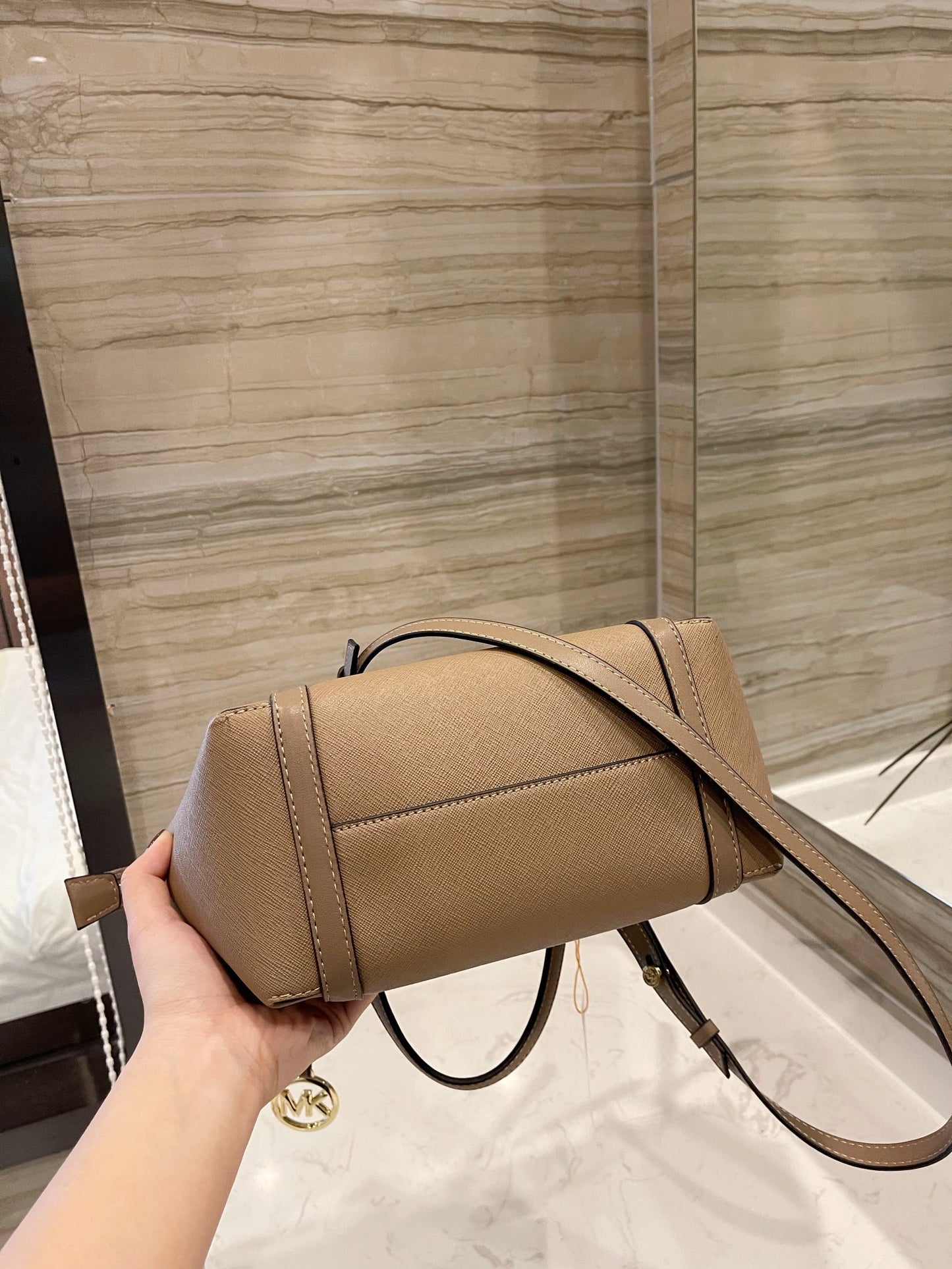 MK-BAG683