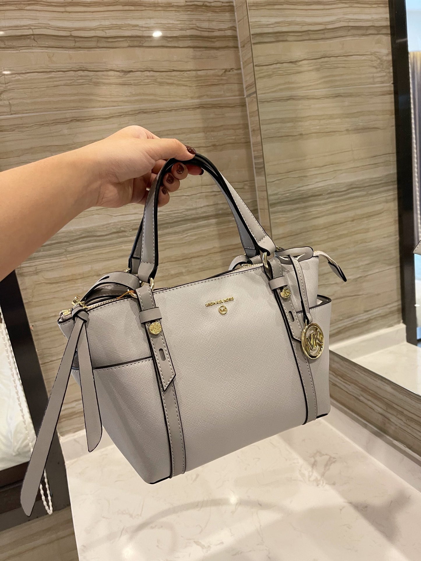 MK-BAG682