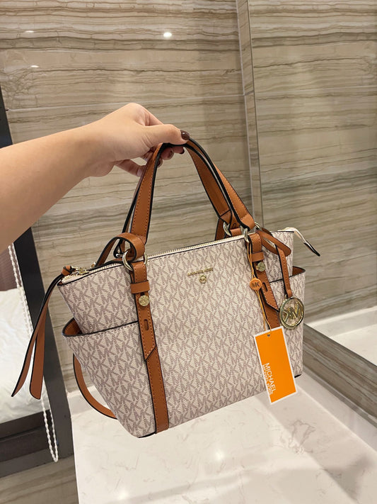 MK-BAG682