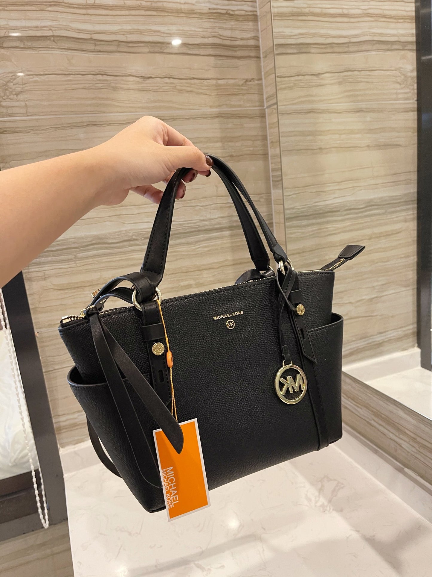 MK-BAG682