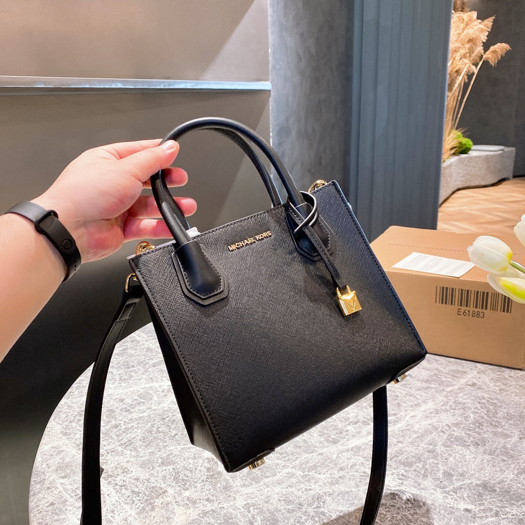MK-BAG681