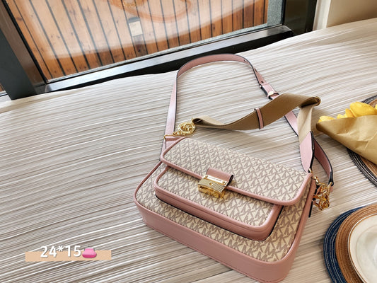 MK-BAG676