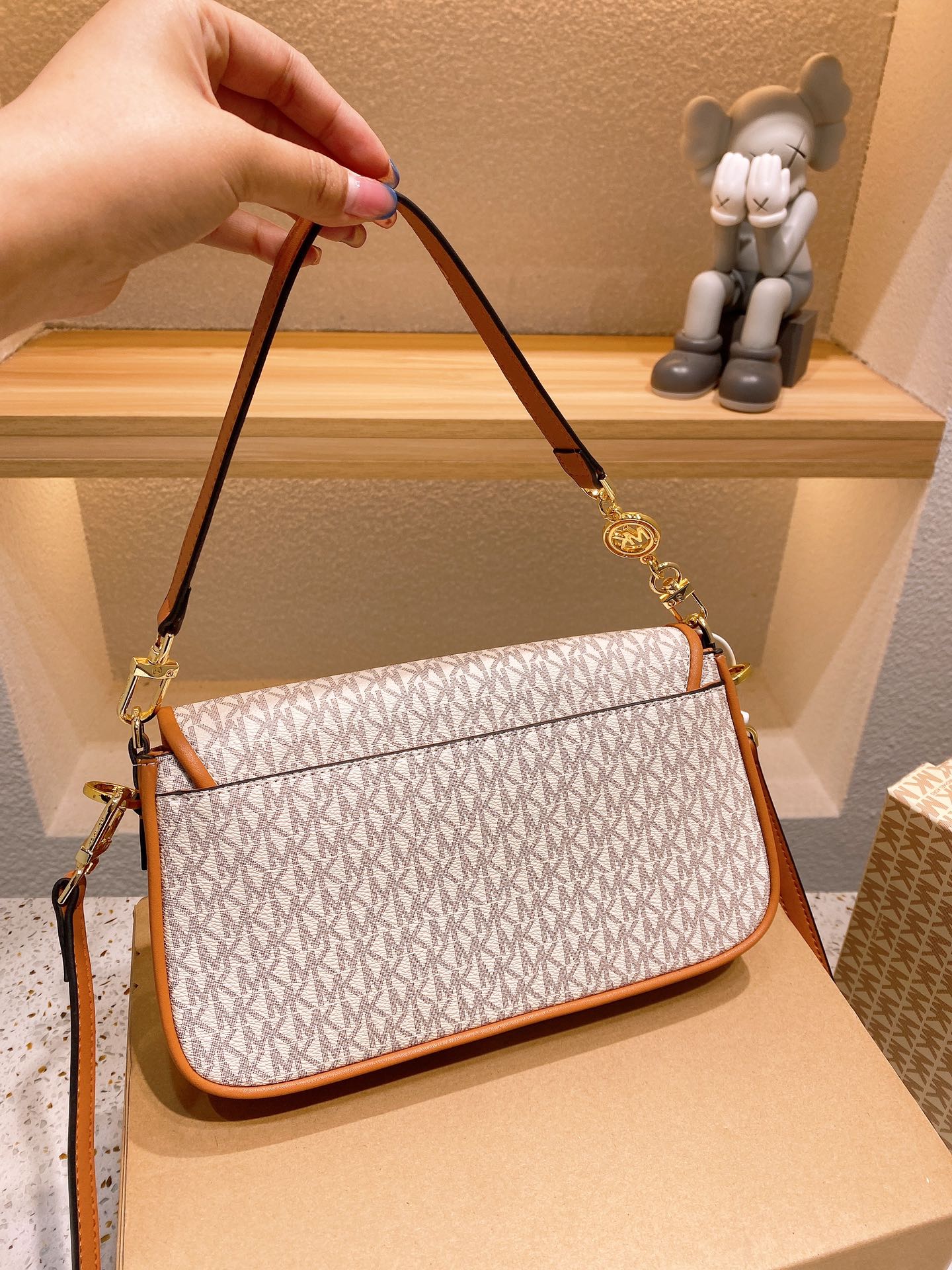 MK-BAG670