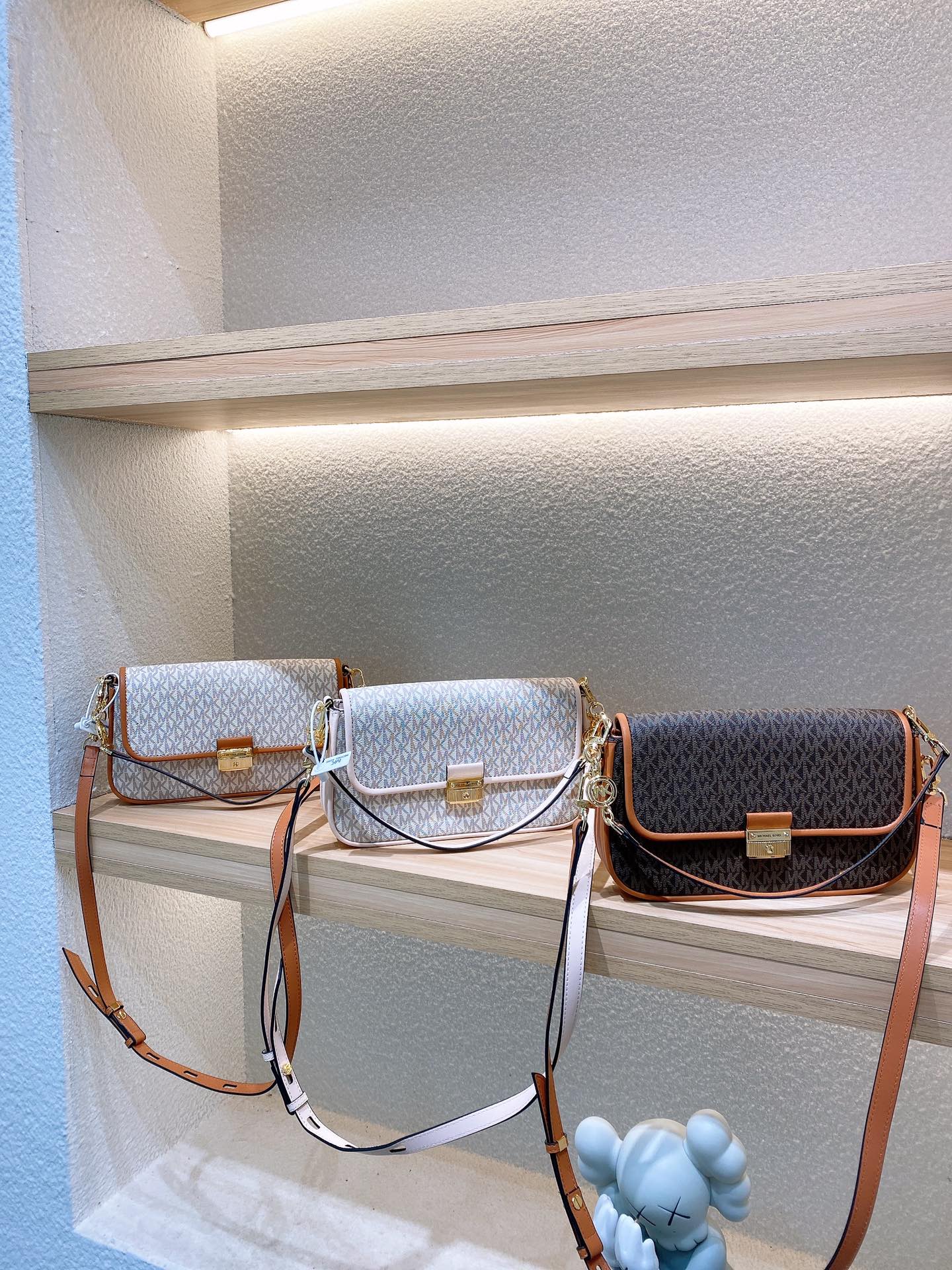 MK-BAG670