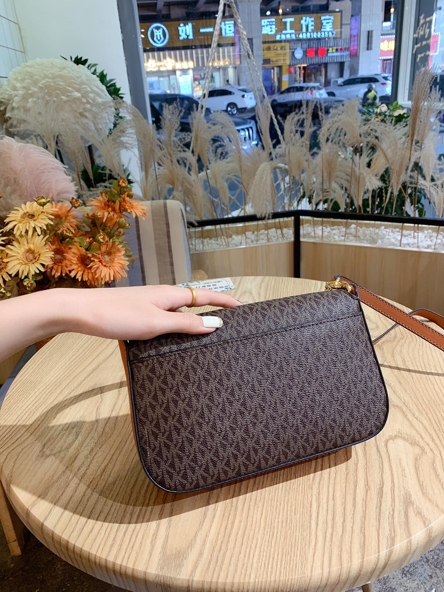 MK-BAG667