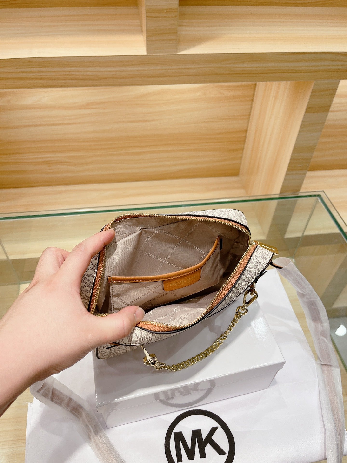 MK-BAG661