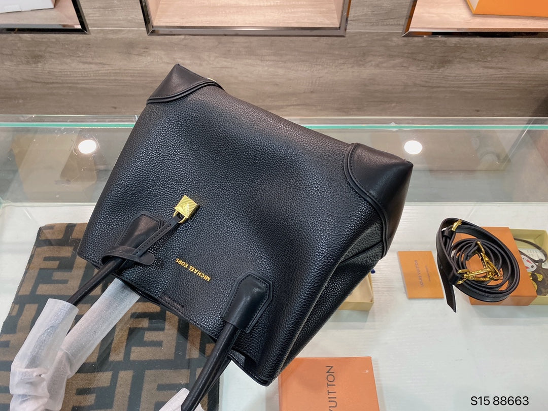 MK-BAG647