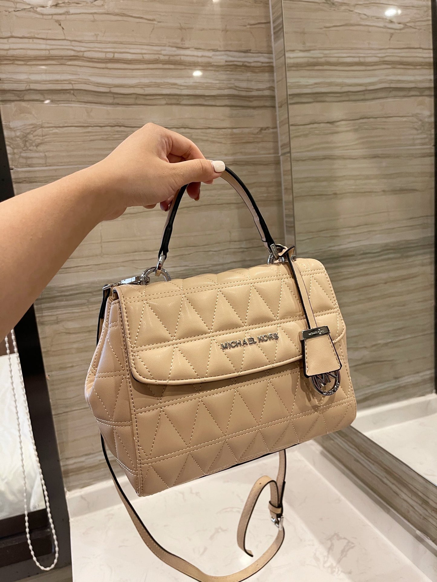 MK-BAG637