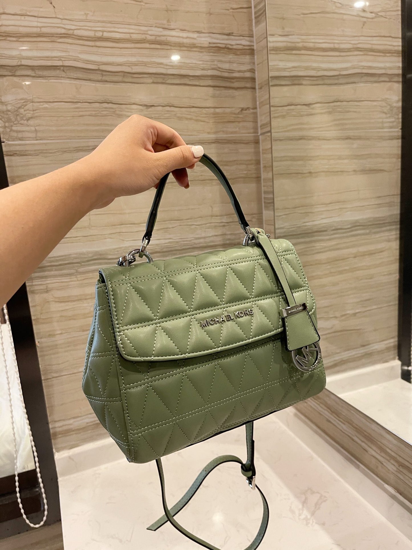 MK-BAG637