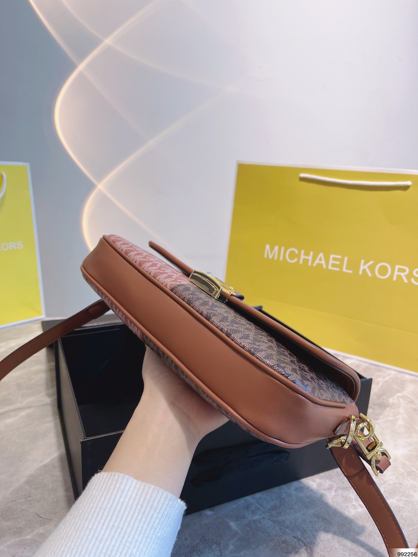 MK-BAG630