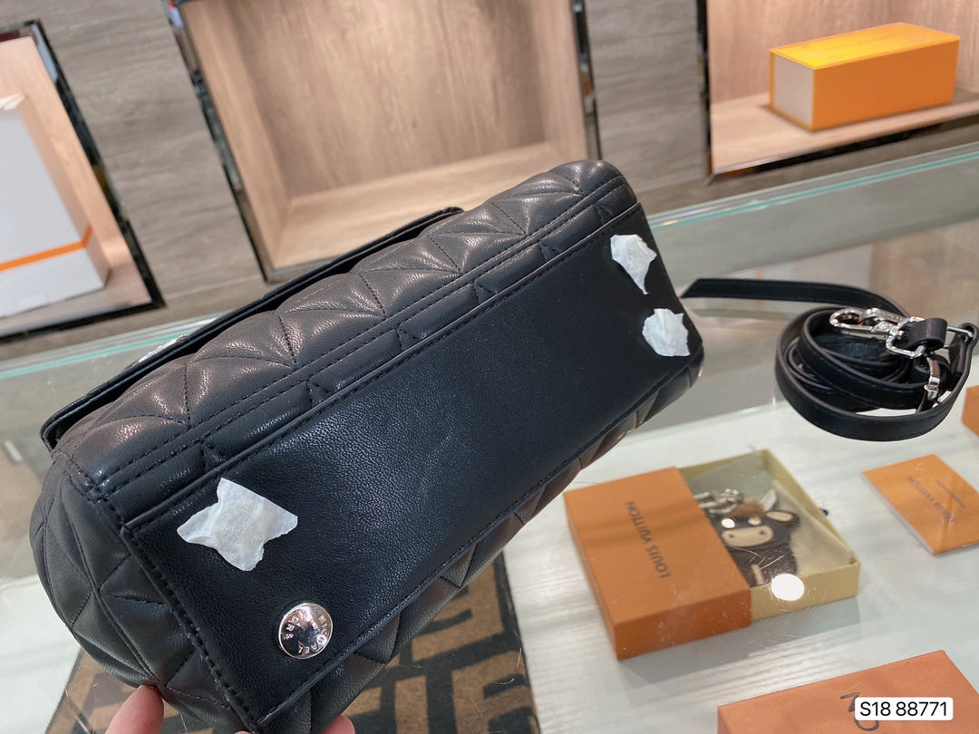 MK-BAG626