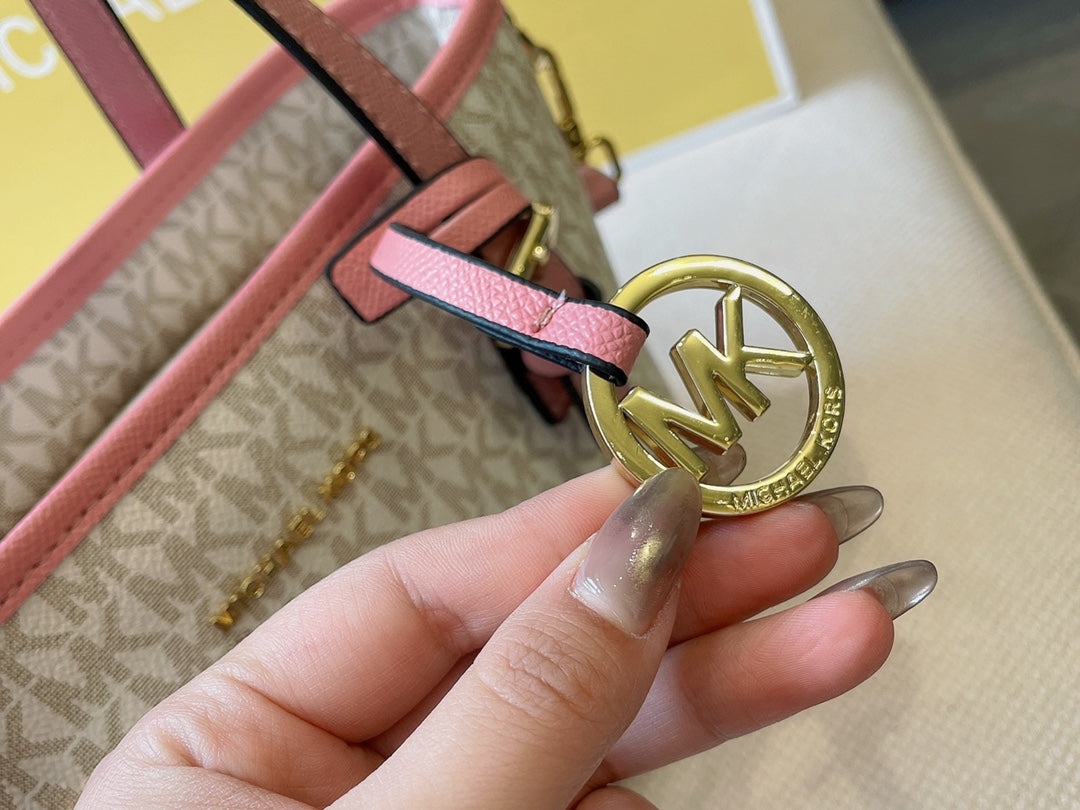 MK-BAG588