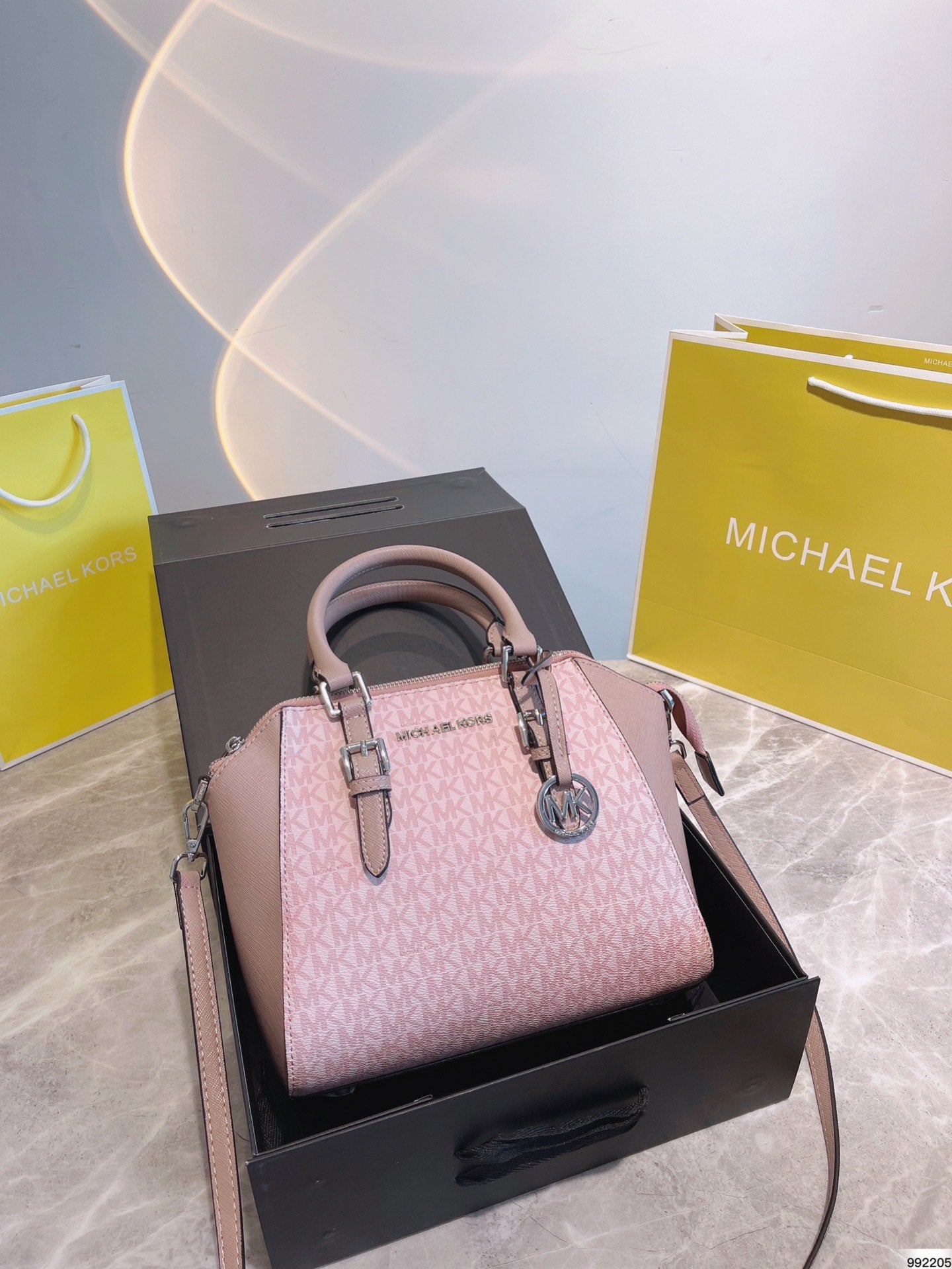 MK-BAG583