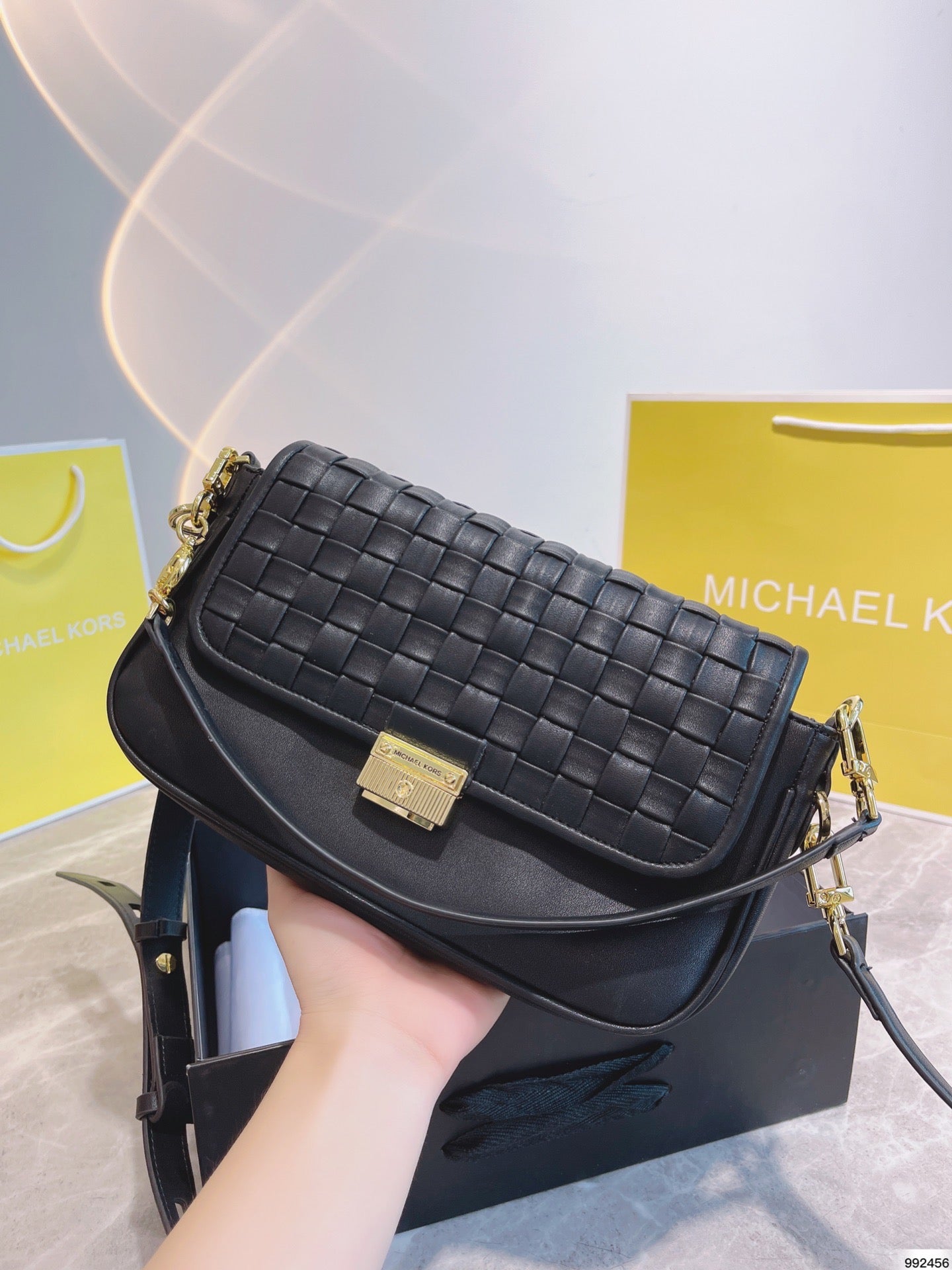 MK-BAG580