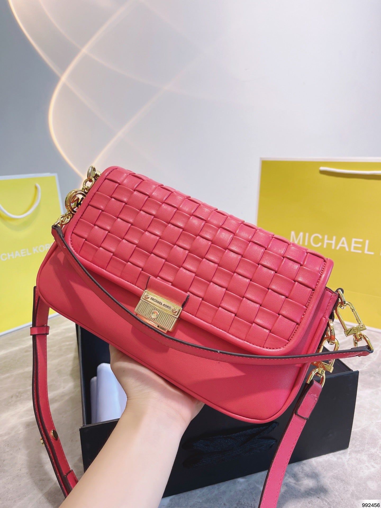 MK-BAG580