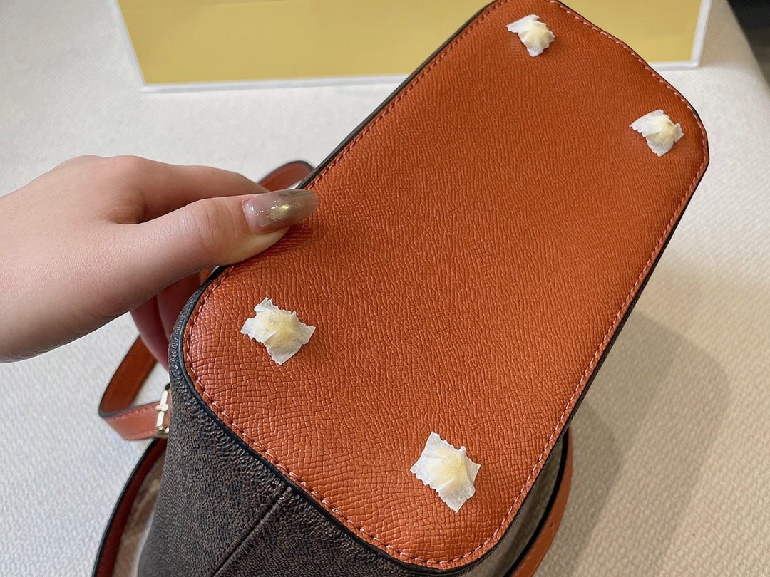 MK-BAG581