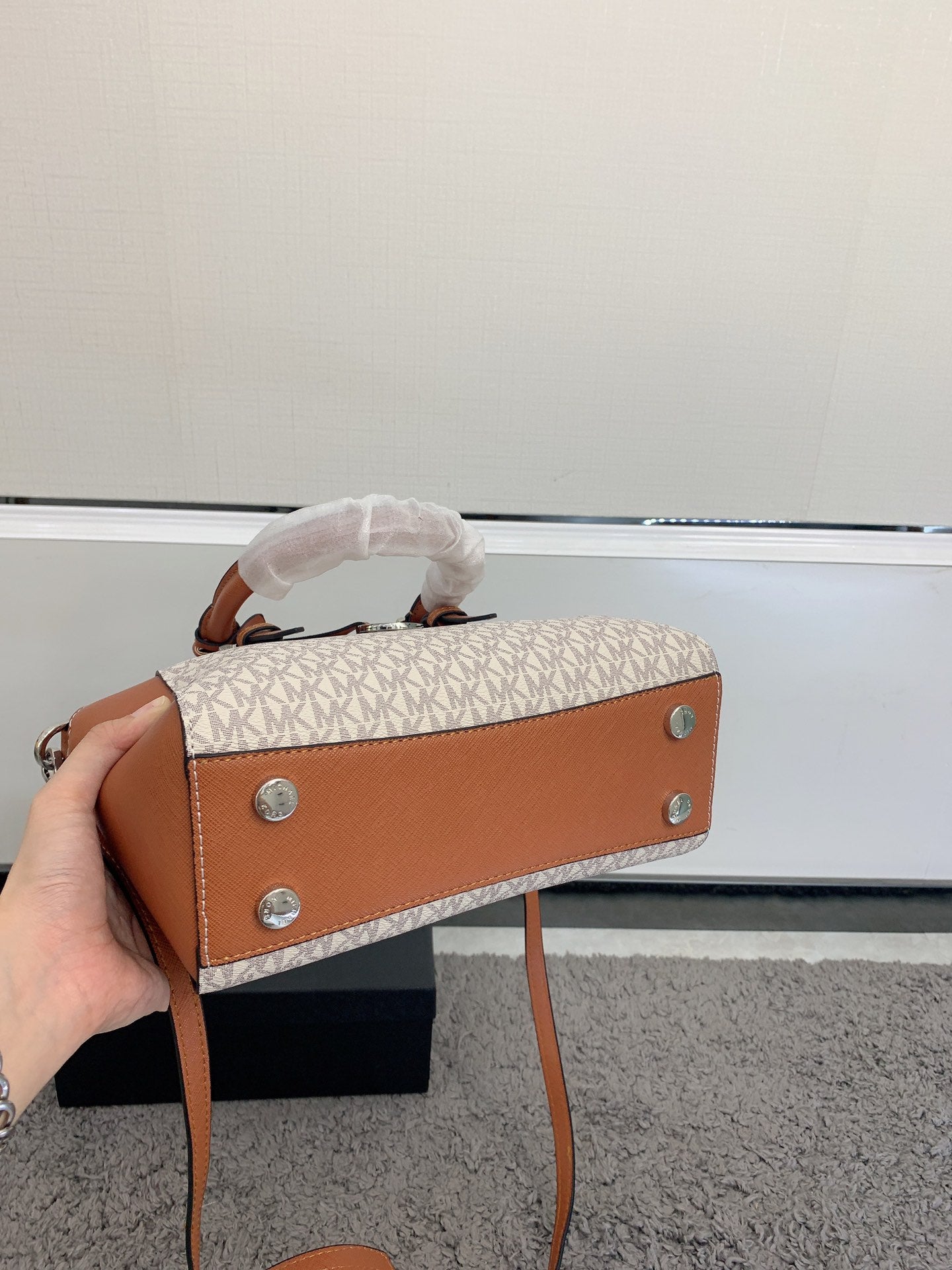 MK-BAG574