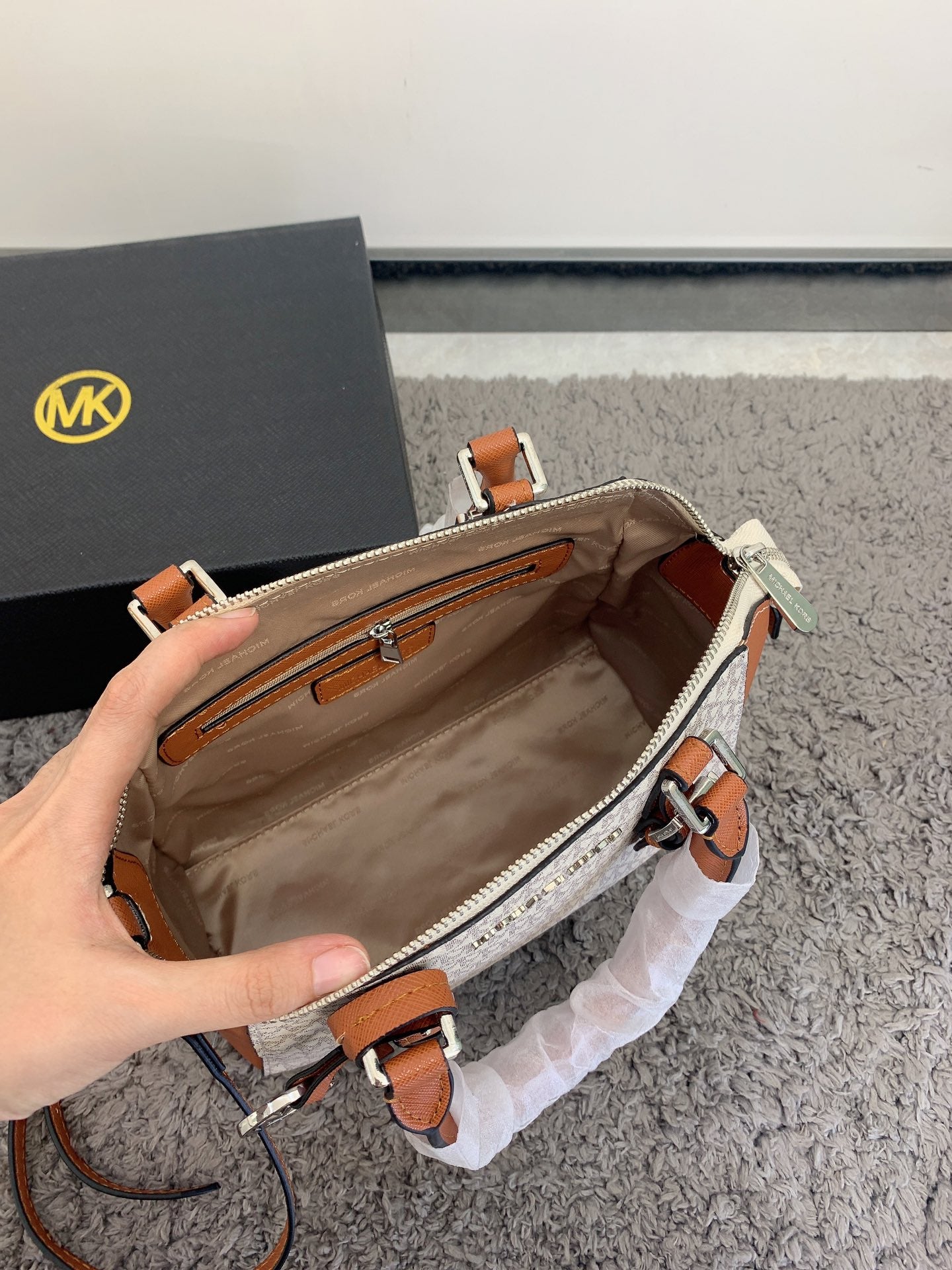 MK-BAG574