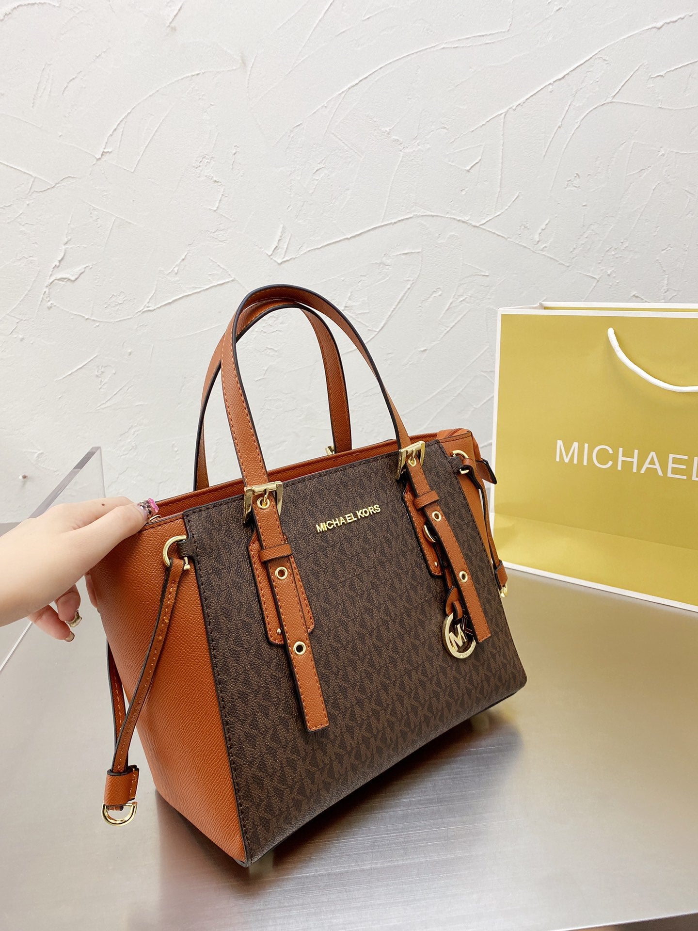 MK-BAG575