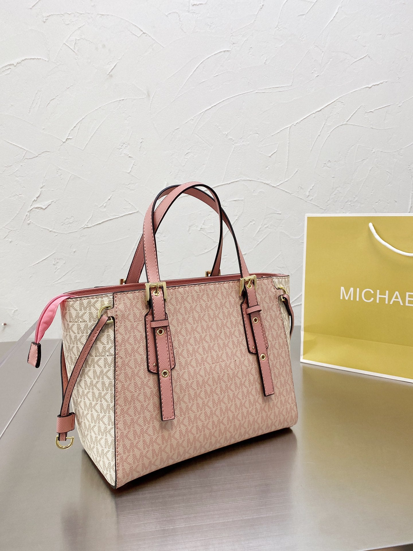 MK-BAG575