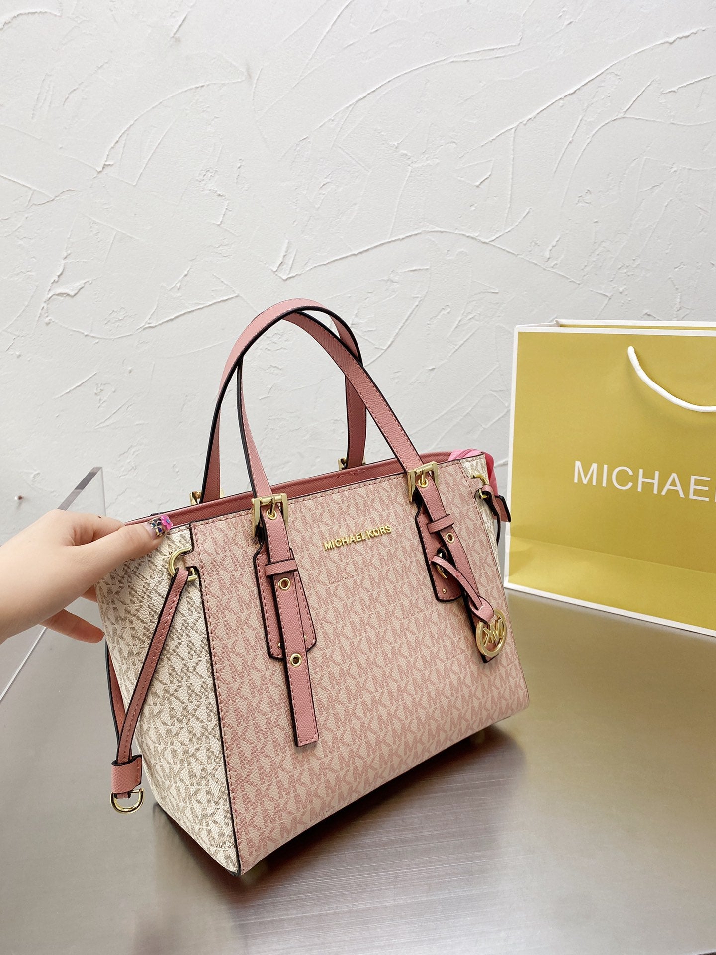 MK-BAG575