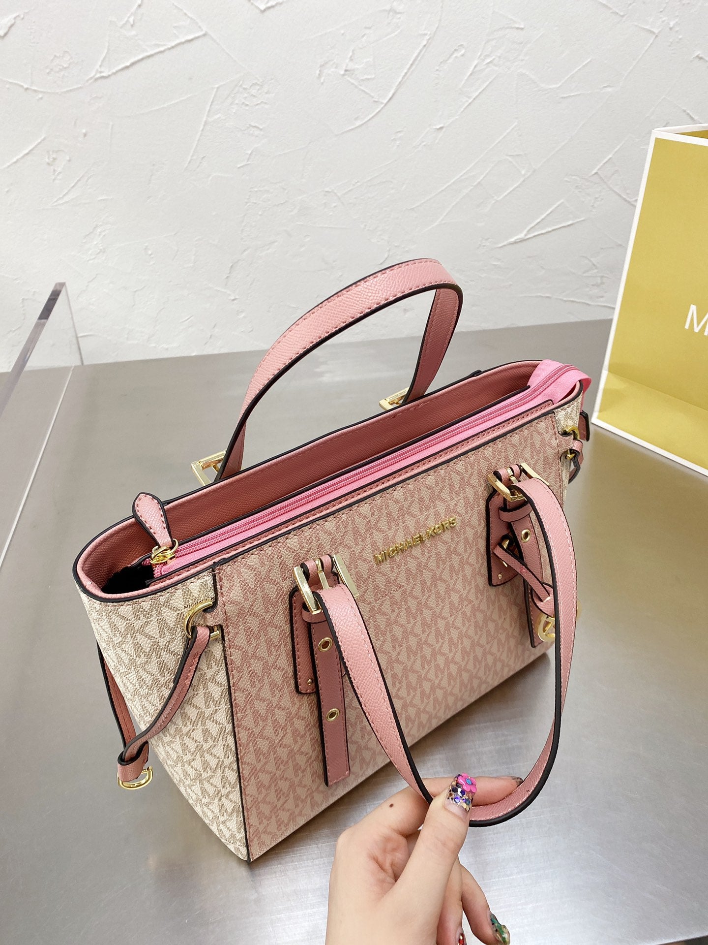 MK-BAG575