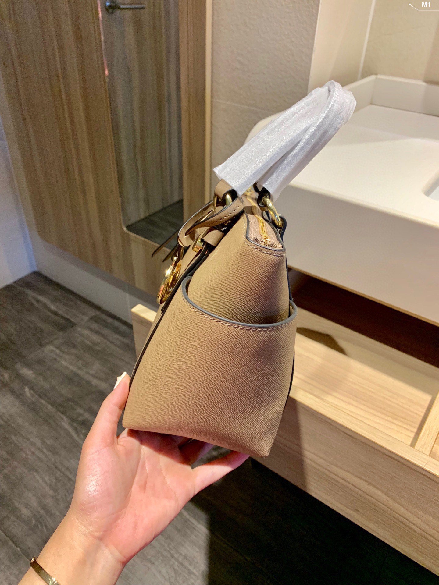 MK-BAG571