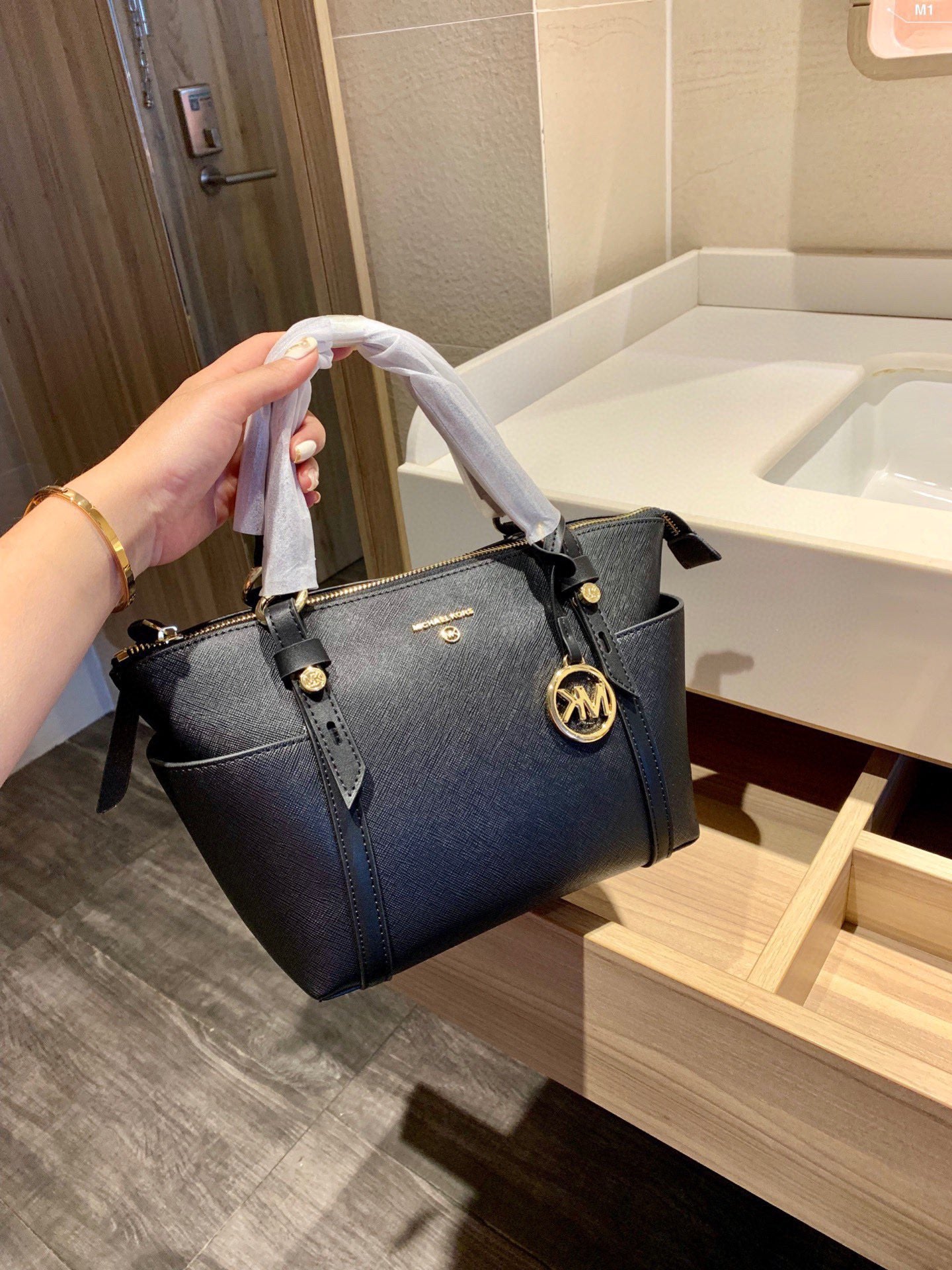 MK-BAG570
