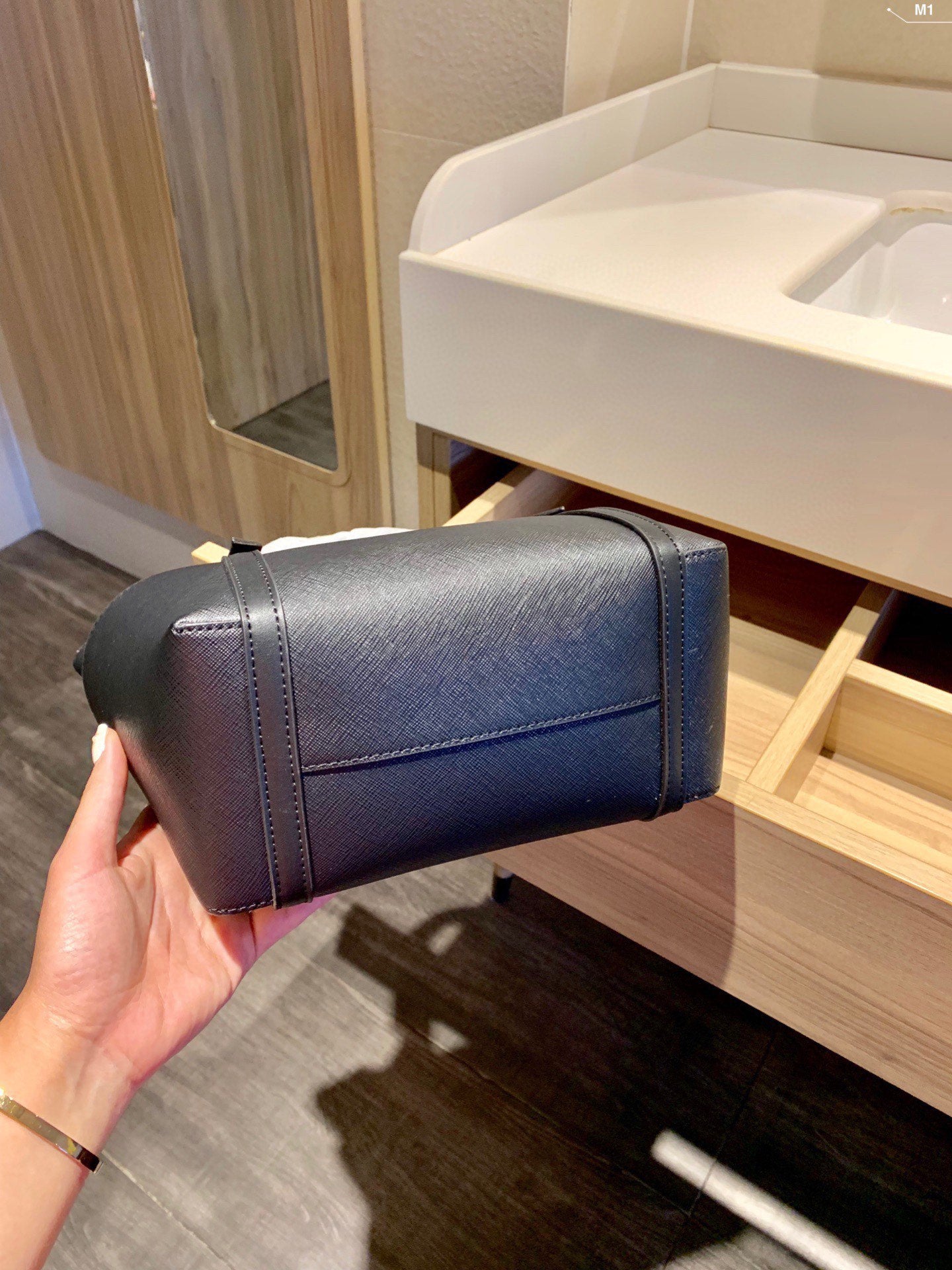 MK-BAG570