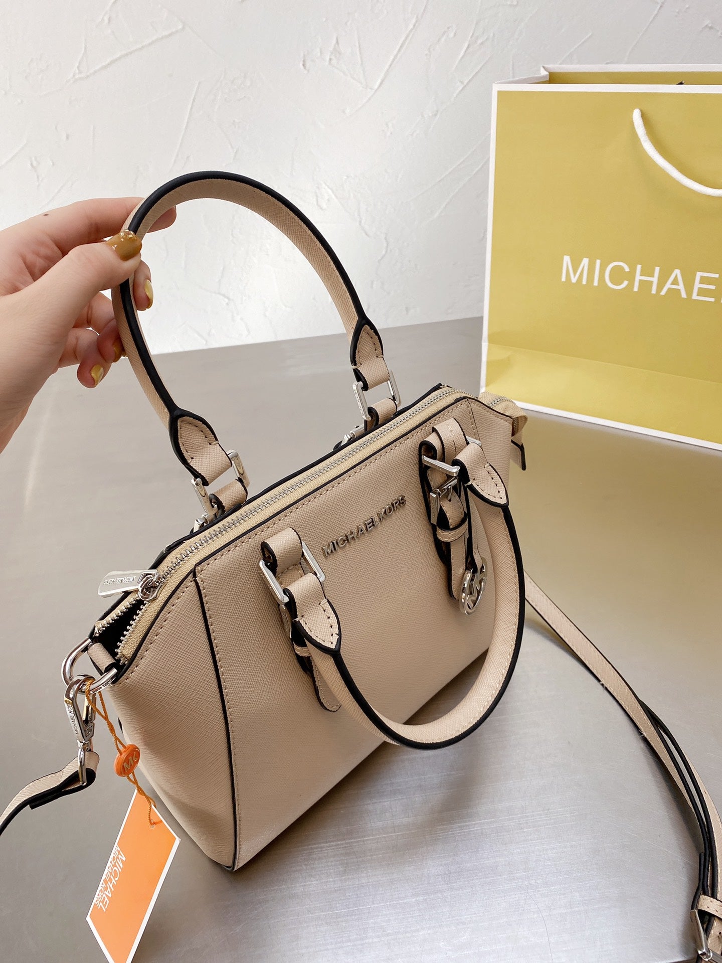 MK-BAG563