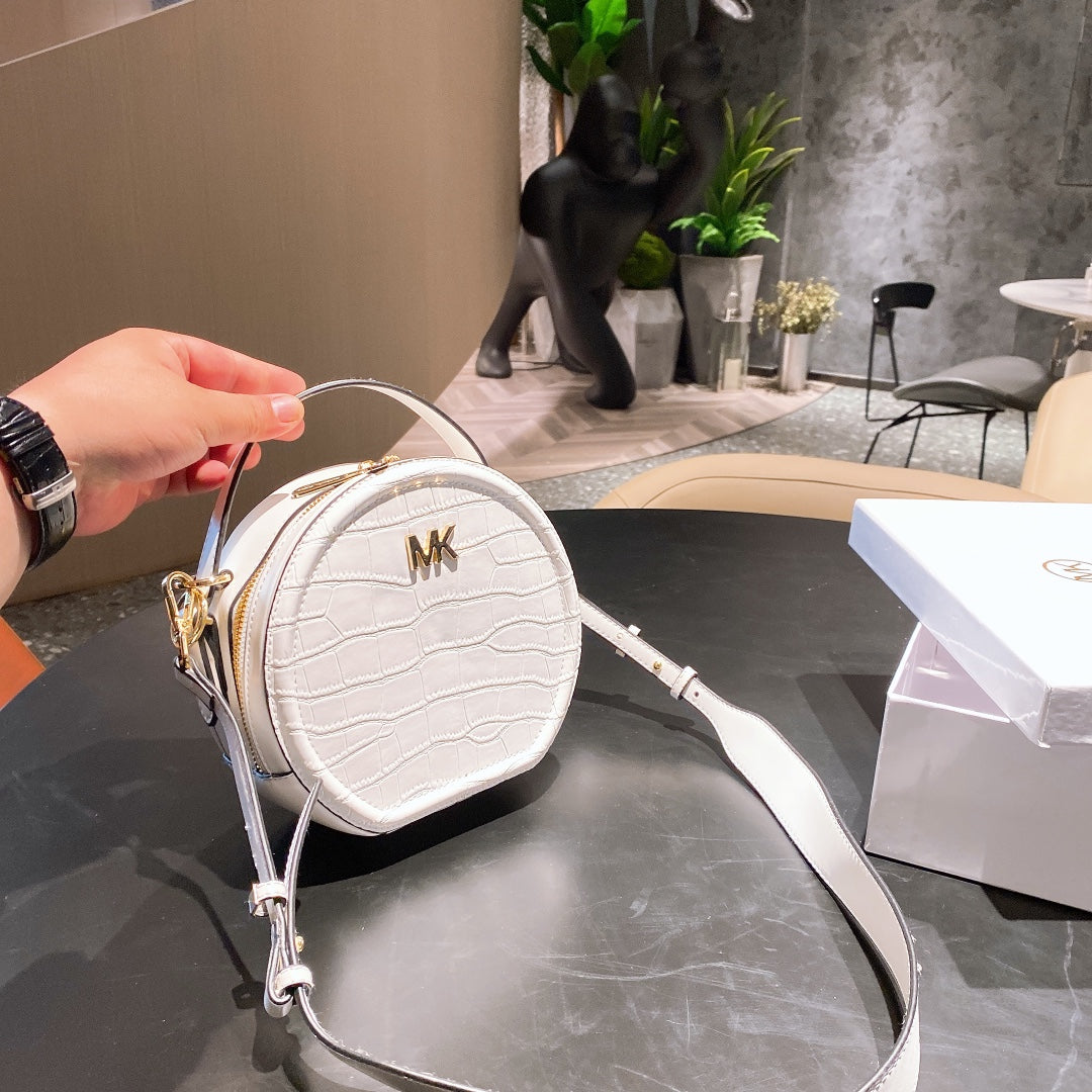 MK-BAG558