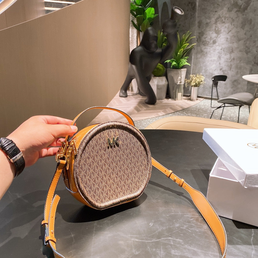 MK-BAG558