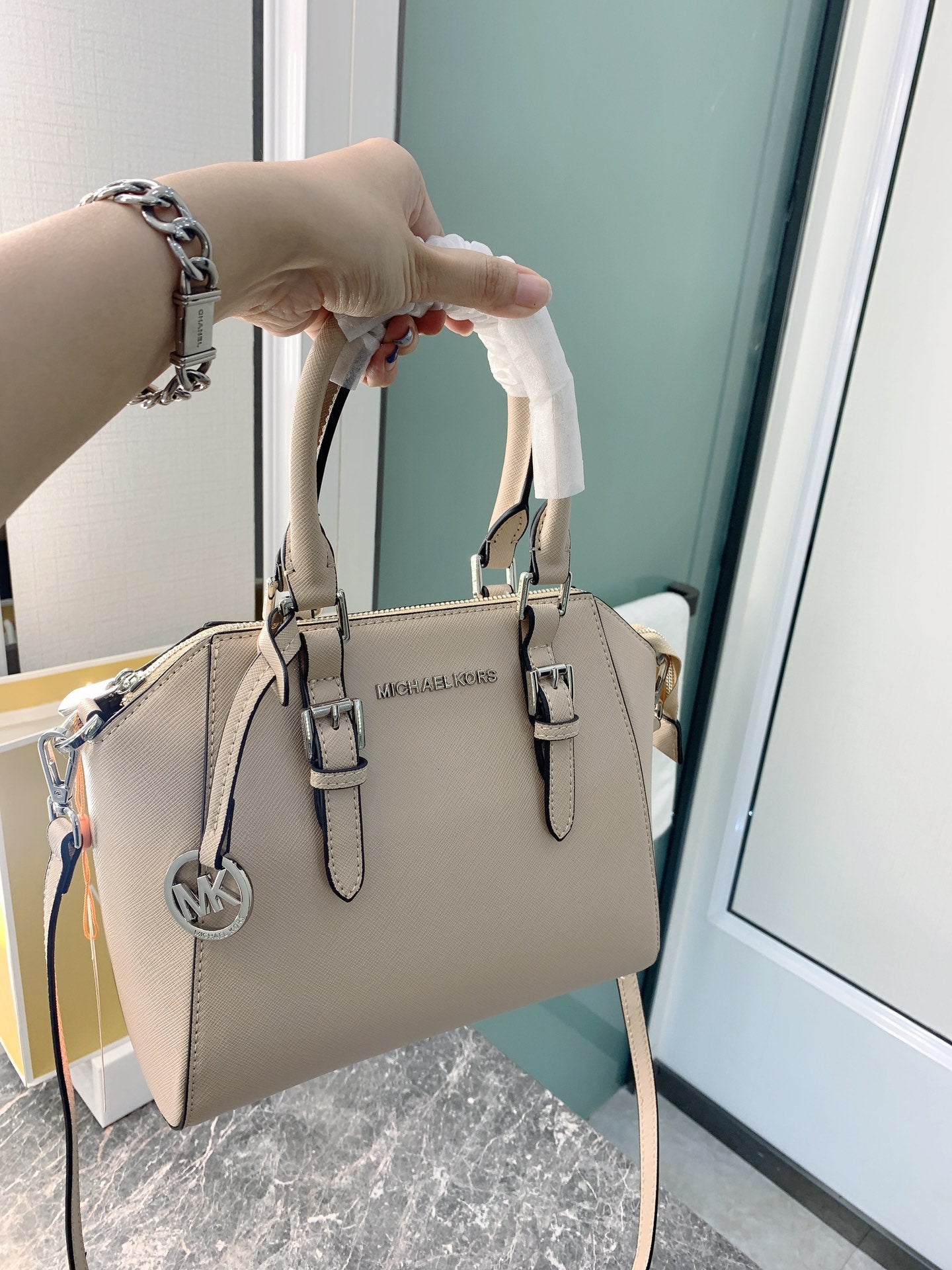 MK-BAG560