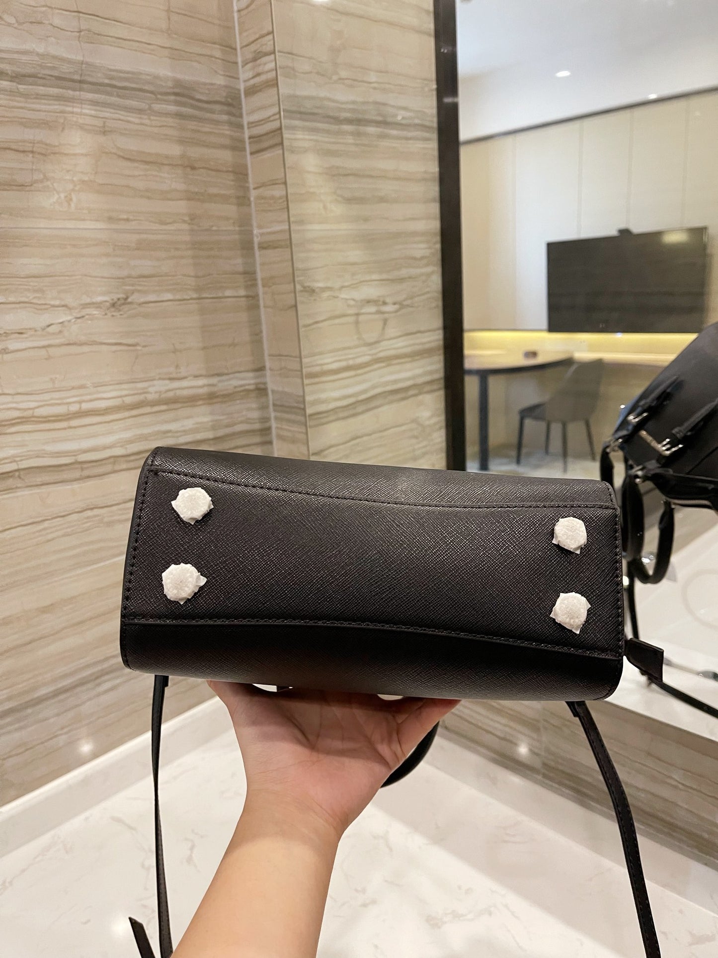 MK-BAG562