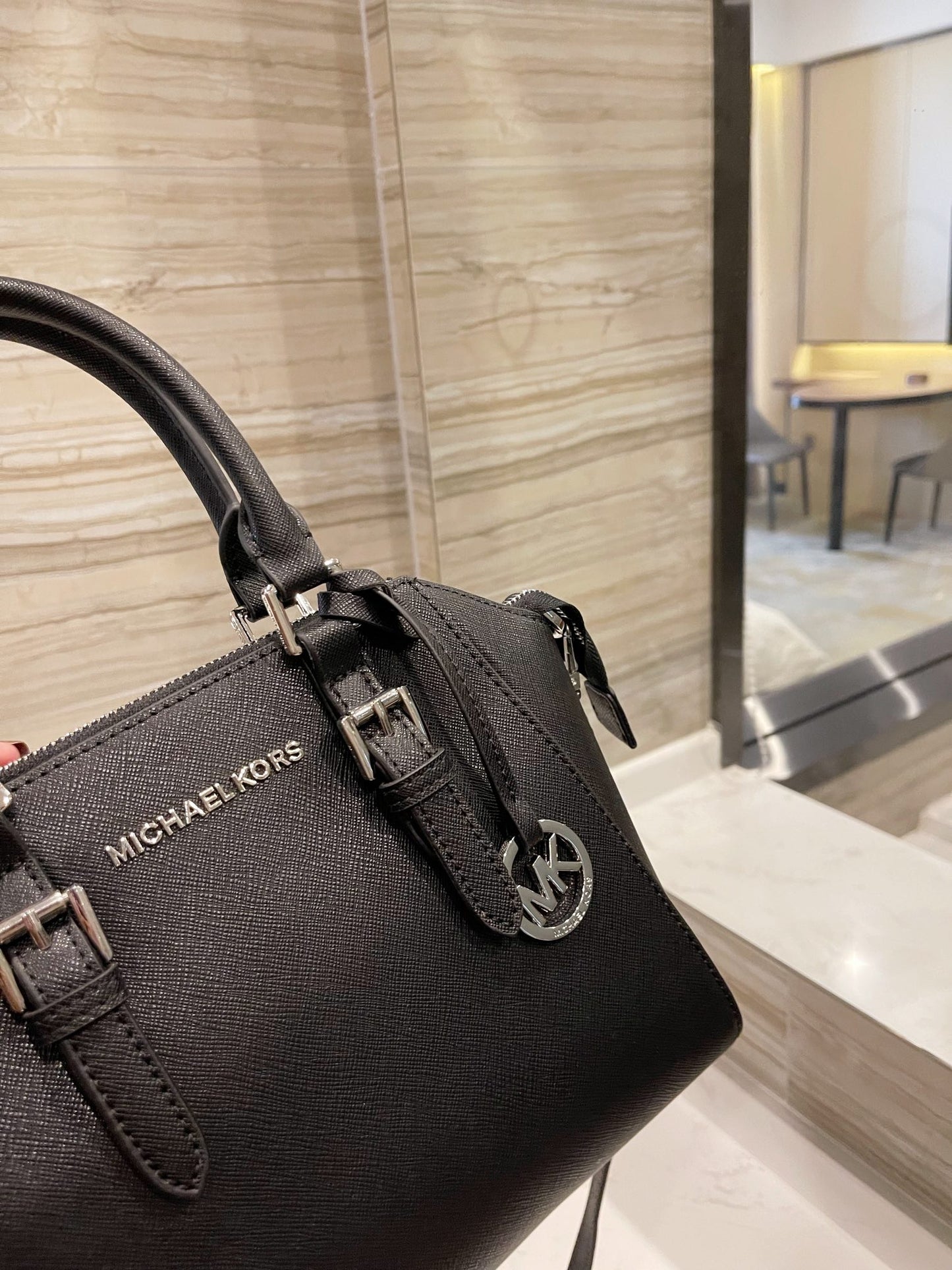 MK-BAG562
