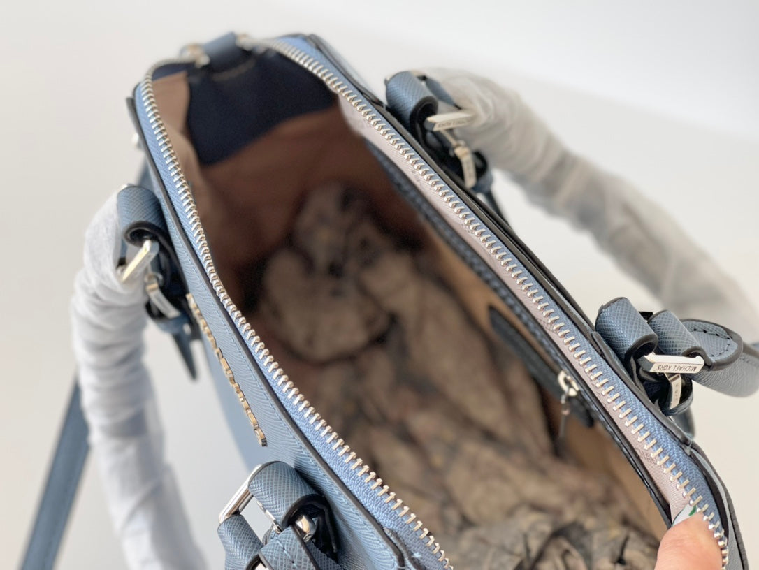 MK-BAG557