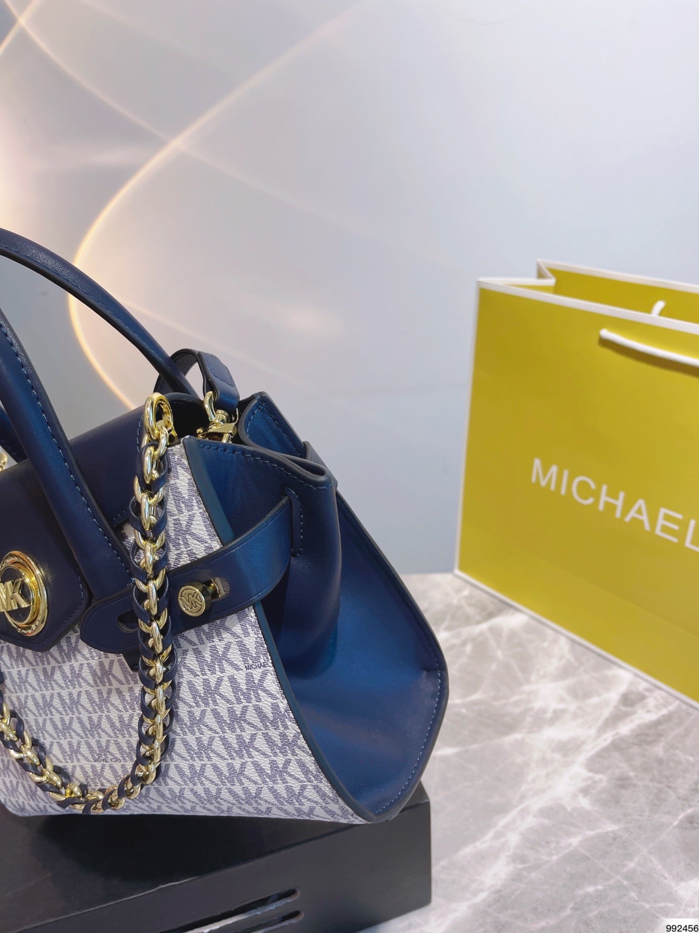 MK-BAG547