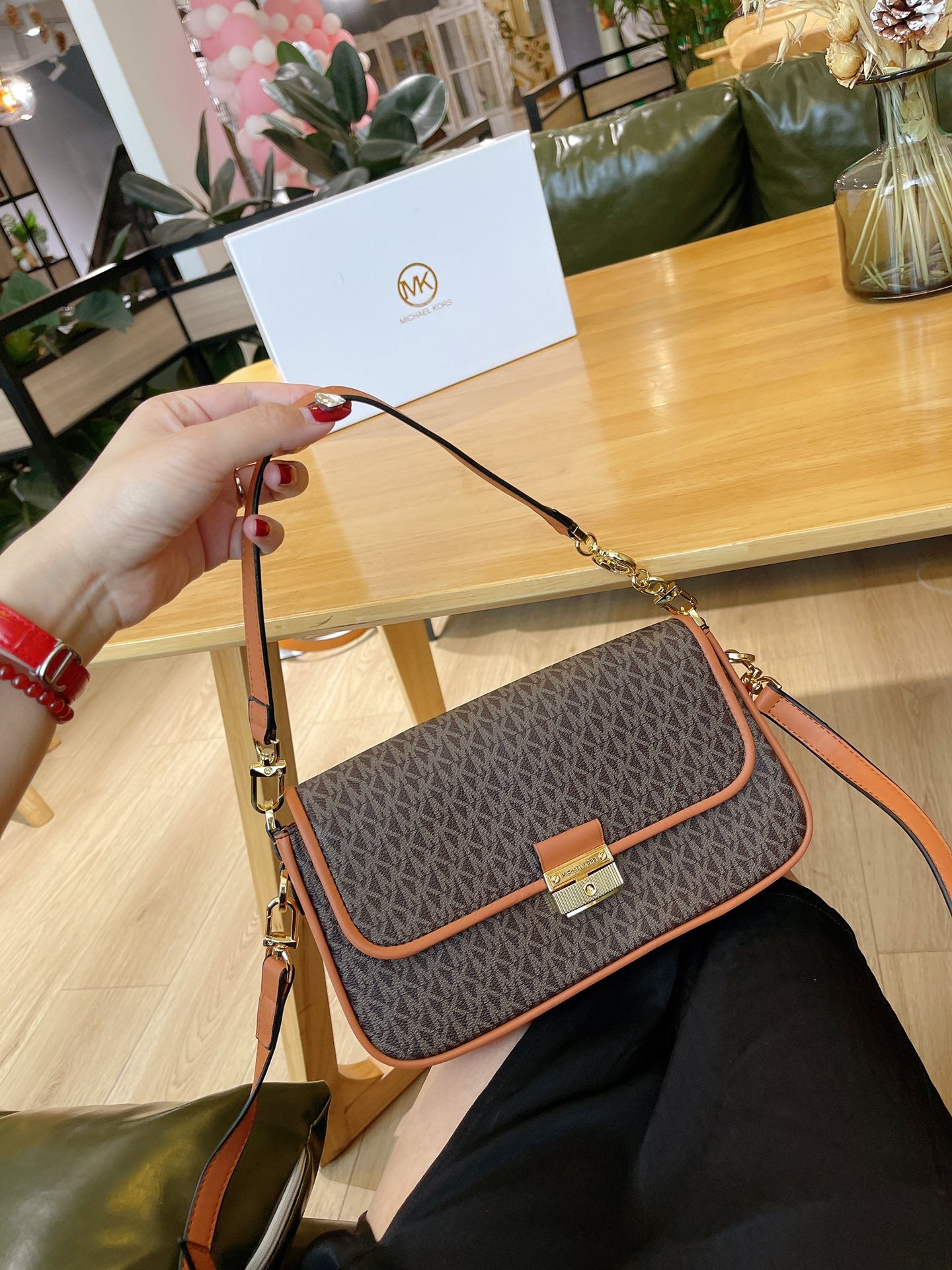 MK-BAG553