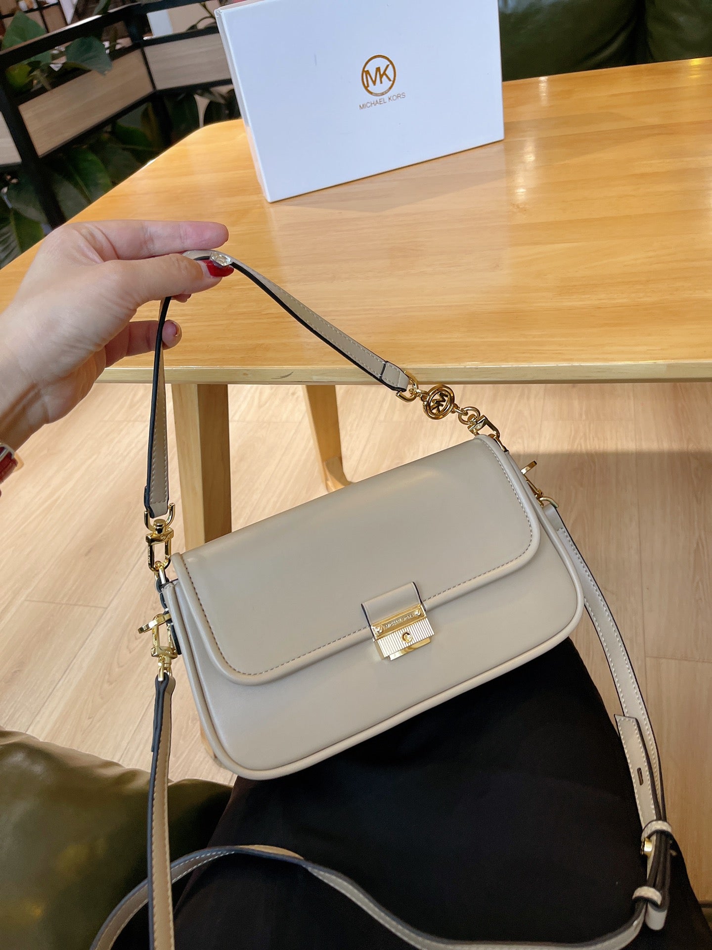 MK-BAG551