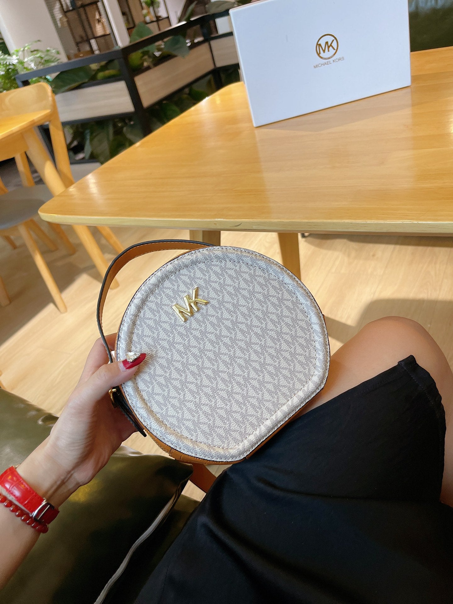 MK-BAG550