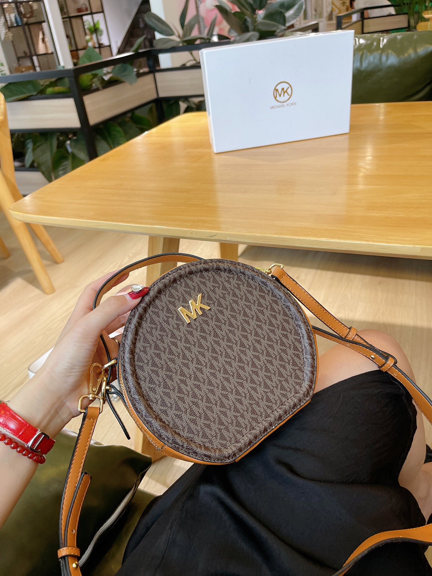 MK-BAG550