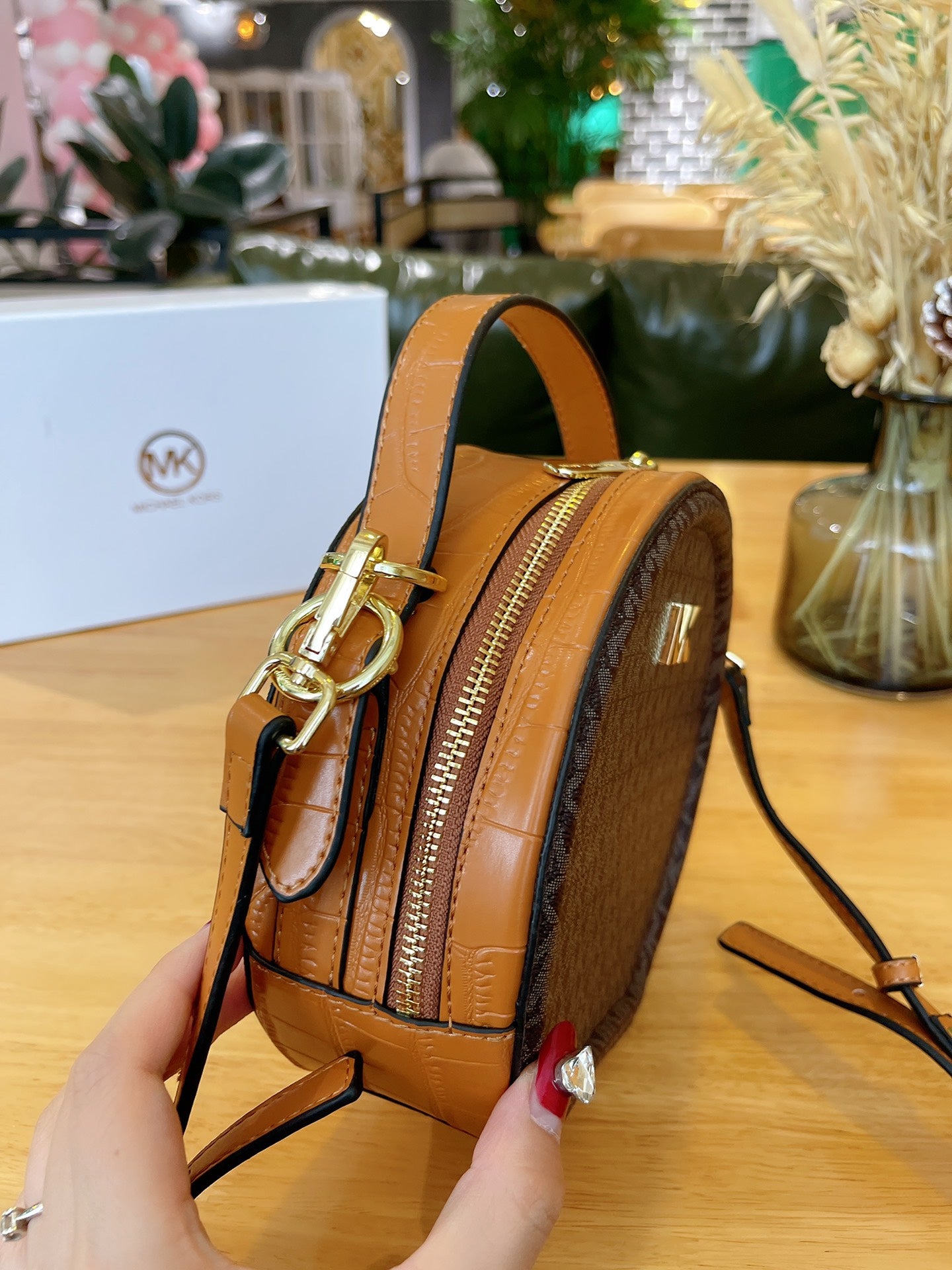 MK-BAG550