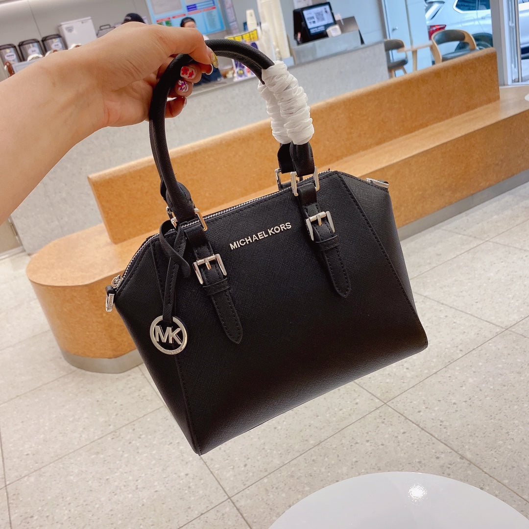 MK-BAG546
