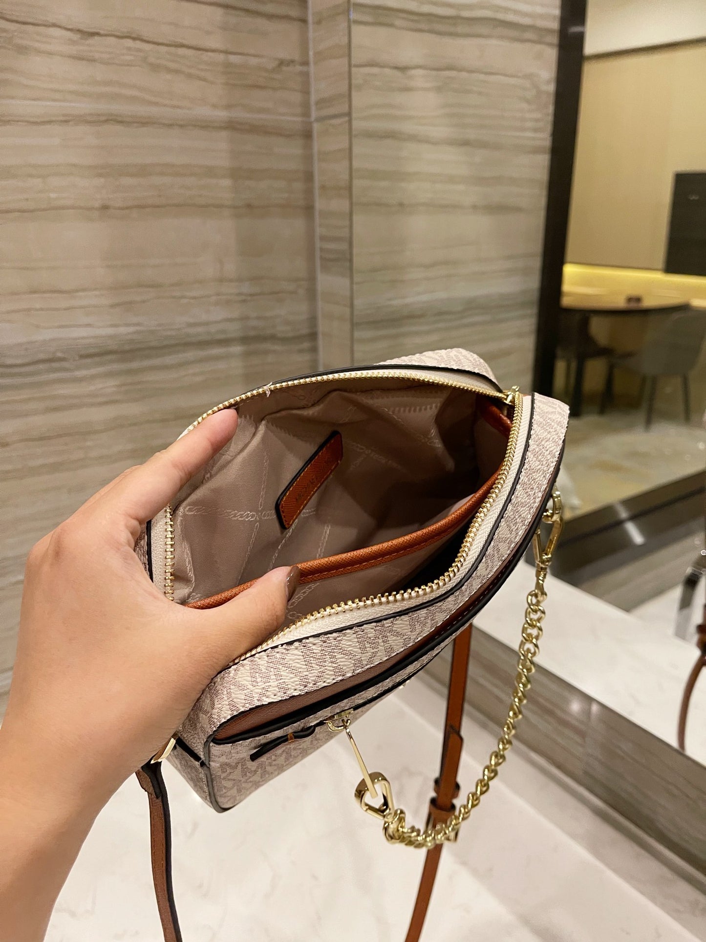 MK-BAG537