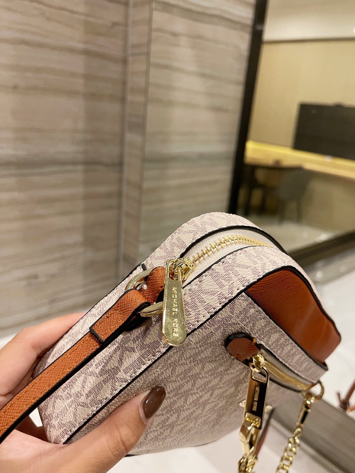 MK-BAG537