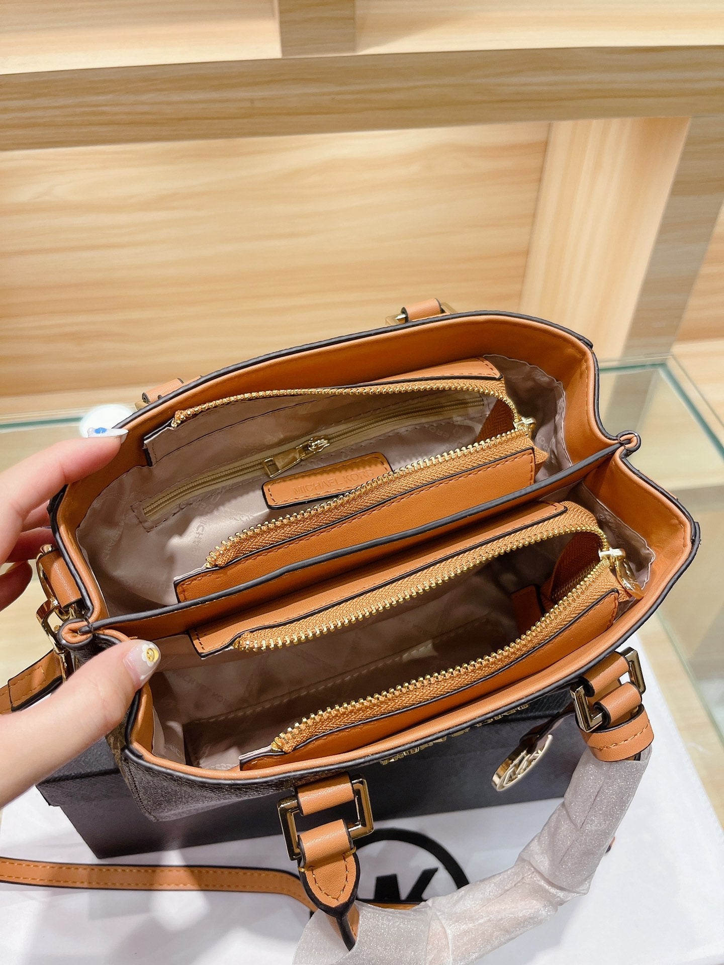 MK-BAG481