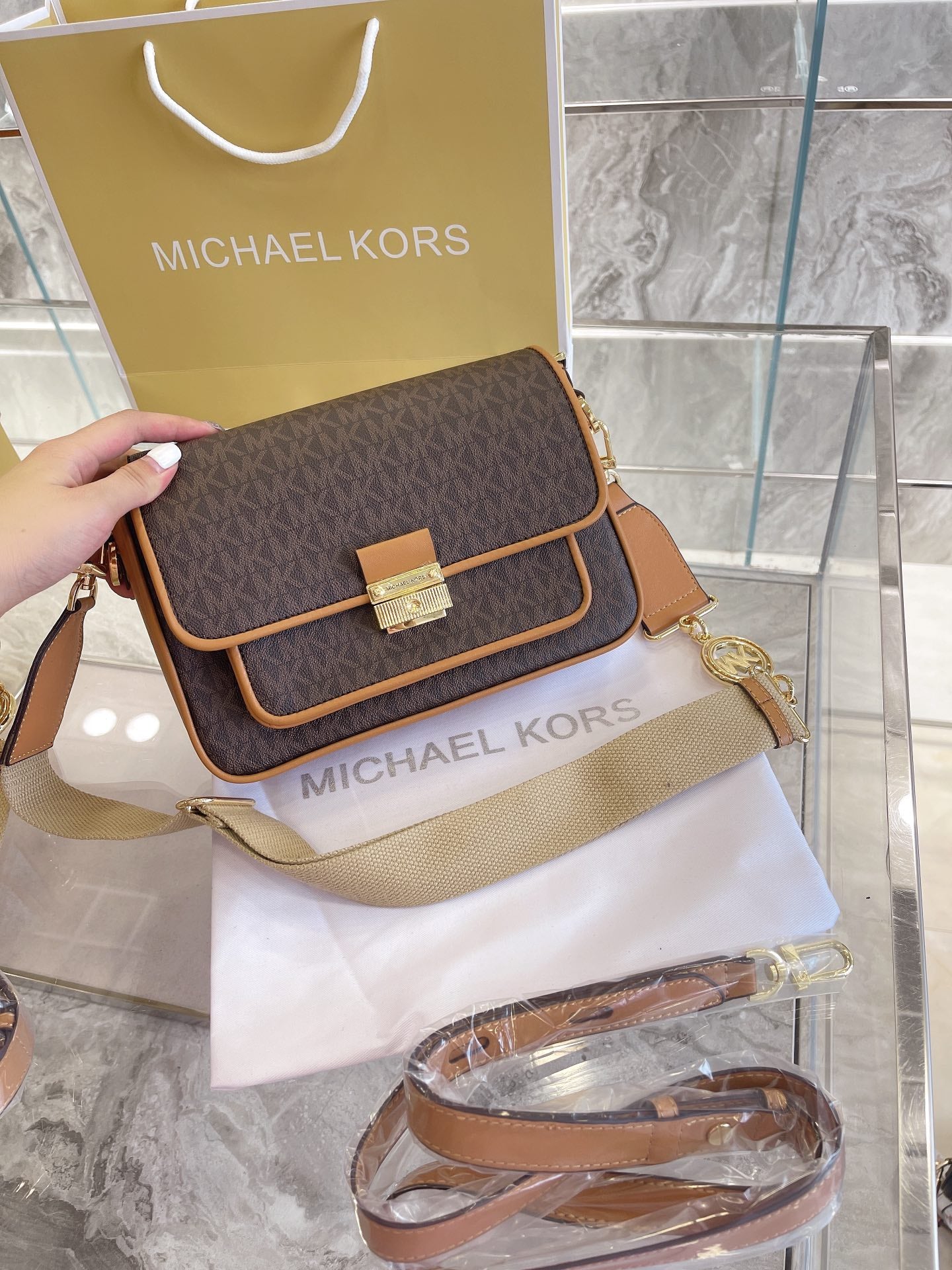 MK-BAG454