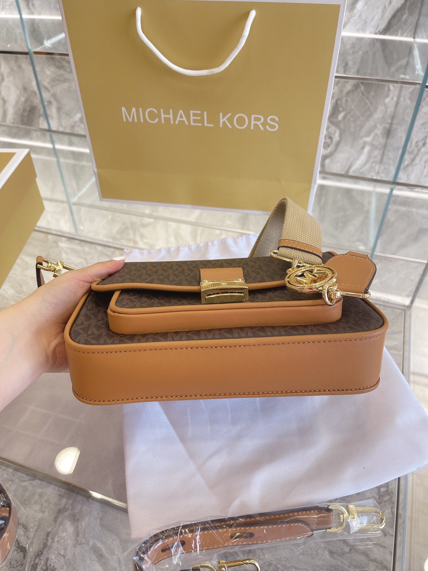 MK-BAG454