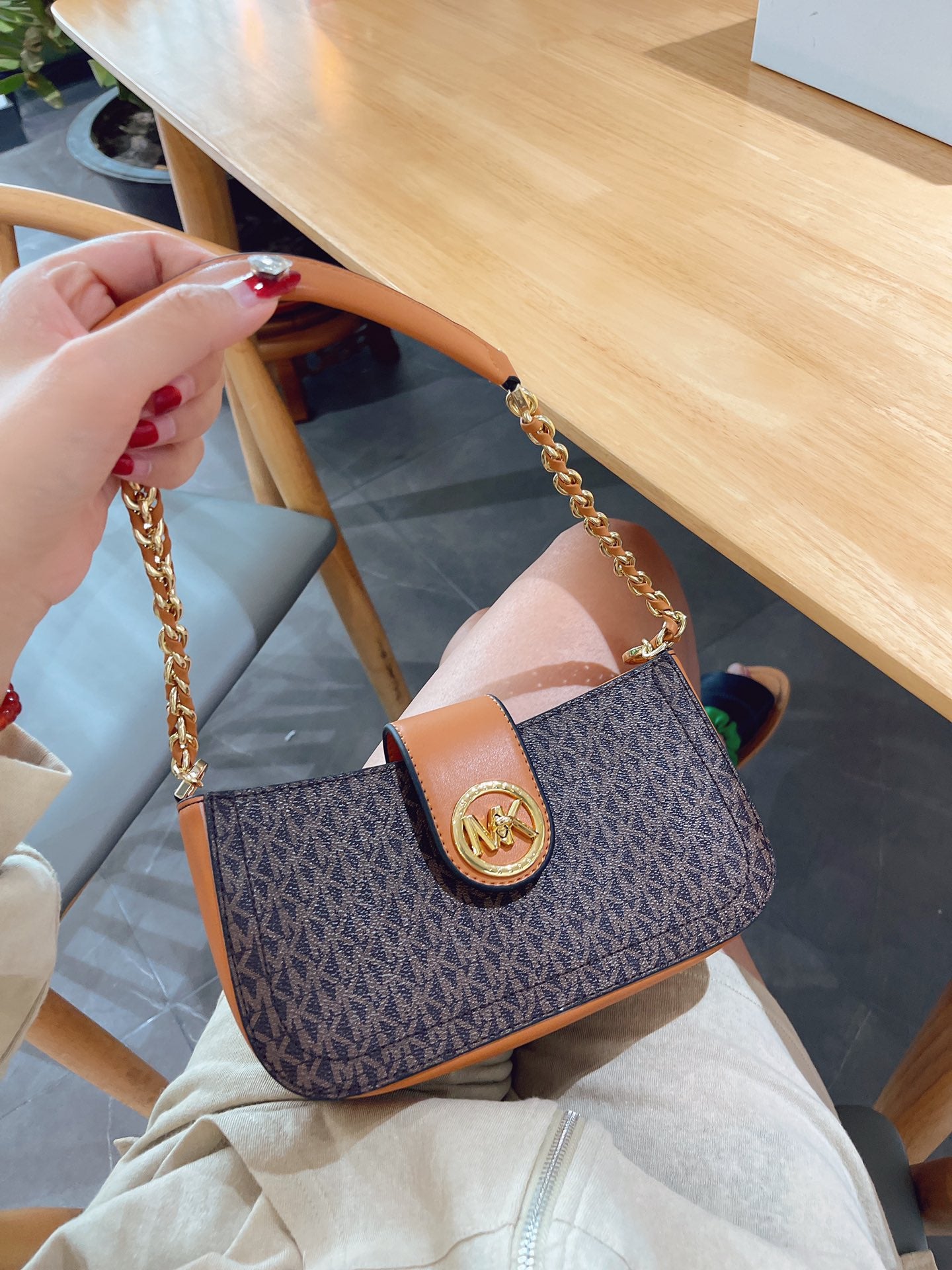 MK-BAG449