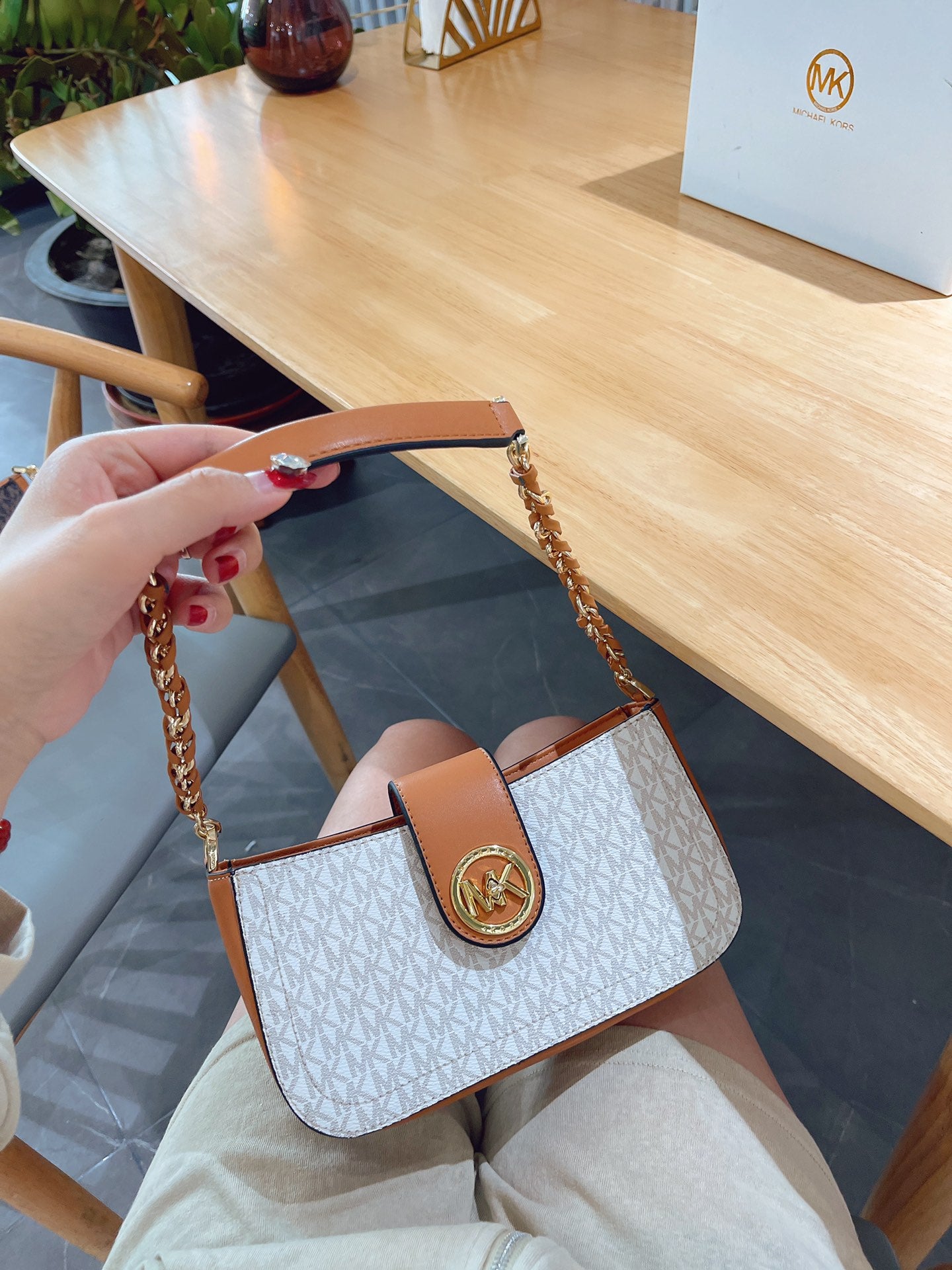 MK-BAG457